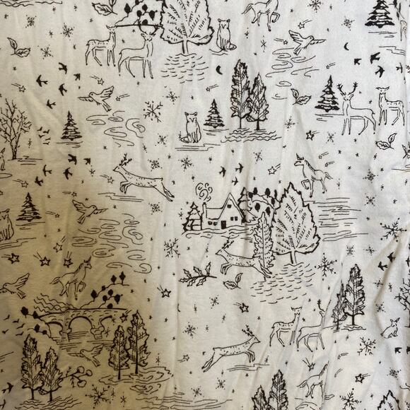 Victoria’s Secret Winter Animal Scene Fantasy Pajama Set EUC Sz M 2 Piece - Picture 6 of 16